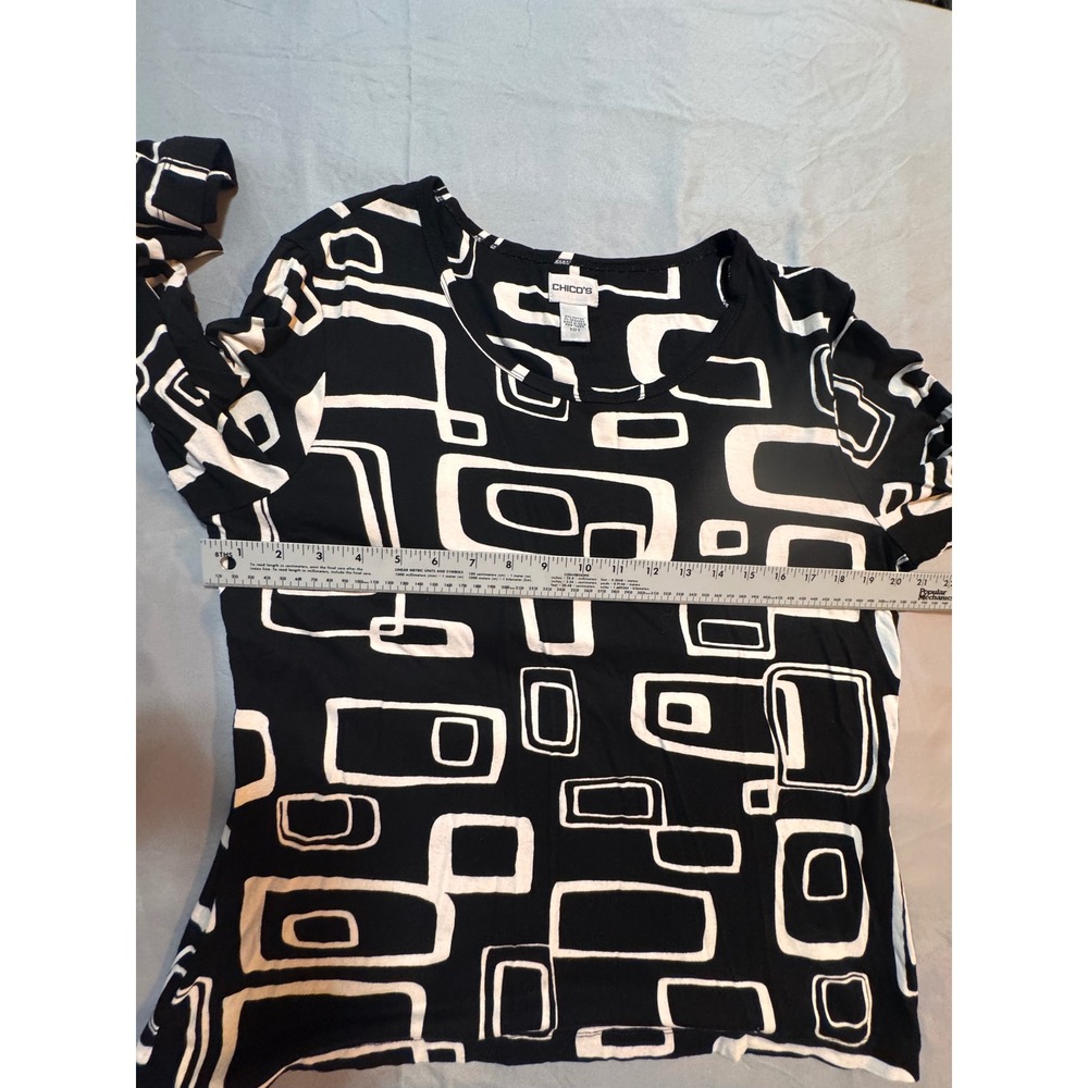 Chicos Black White Geometric Square Print Scoop Neck Top Size 2 XL - Picture 4 of 6